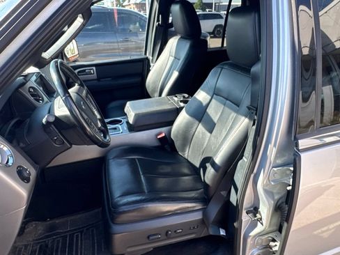 Used 2015 Ford Expedition EL Limited w/ Equipment Group 301A AWD/4WD image 14