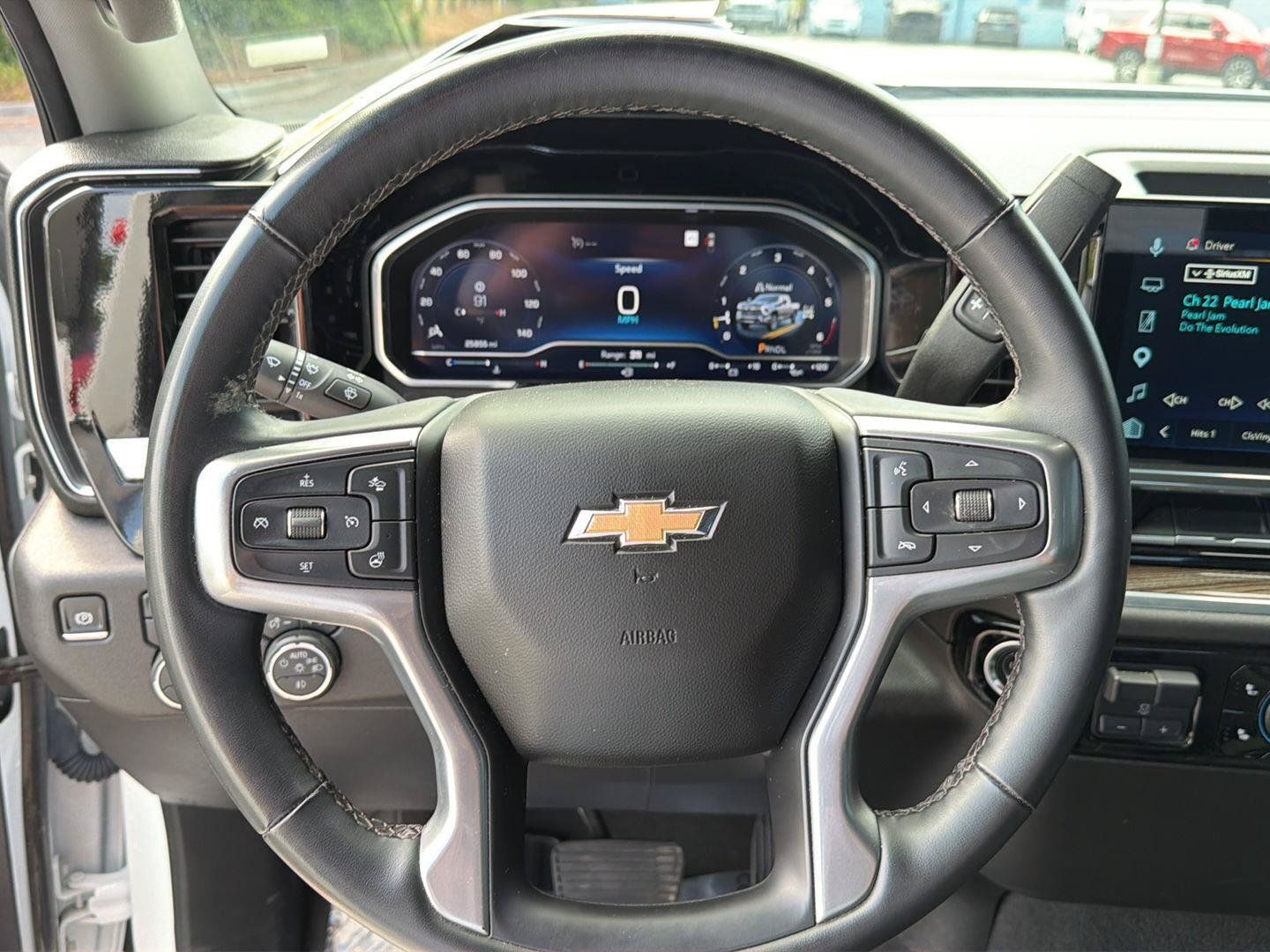 Used 2025 Chevrolet Silverado 2500 LT w/ Convenience Package AWD/4WD image 20