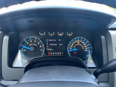 Used 2013 Ford F150 XLT w/ XLT Chrome Pkg image 17