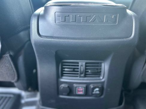 Used 2024 Nissan Titan SV w/ SV Convenience Package AWD/4WD image 16