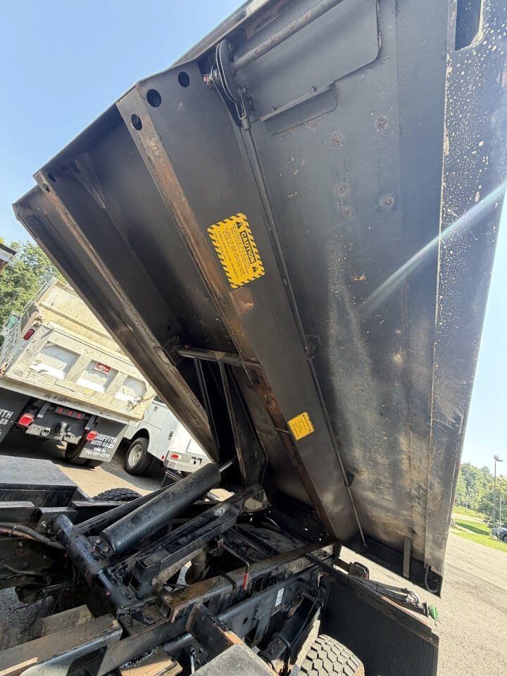 Used 2015 RAM 5500 Tradesman w/ Ambulance Prep Group RWD image 13