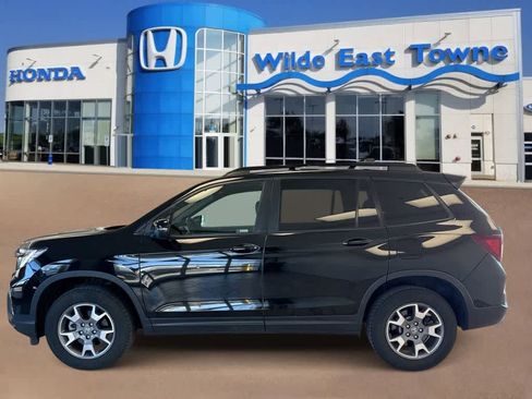 Certified 2023 Honda Passport TrailSport image 5