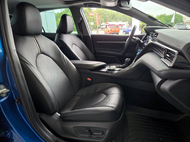 Used 2020 Toyota Camry XLE w/ Driver Assist Package FWD image 20