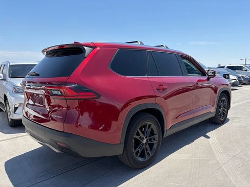 Used 2026 Toyota Grand Highlander FWD image 2