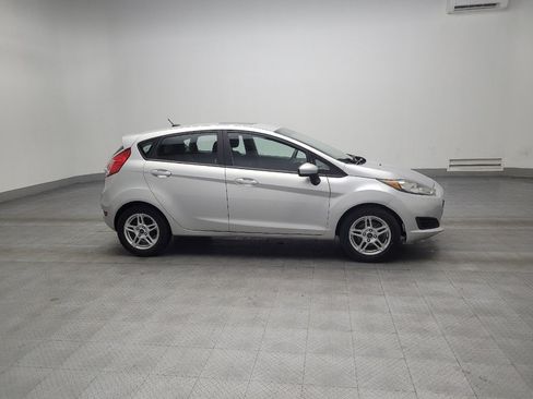 Used 2019 Ford Fiesta SE image 11