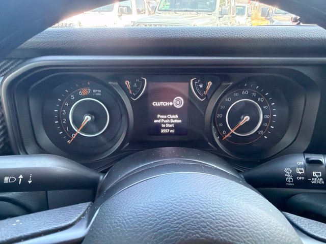 Used 2025 Jeep Wrangler Sport AWD/4WD image 14
