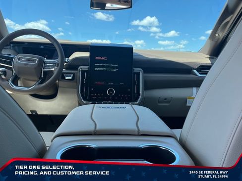 New 2026 GMC Yukon XL Denali AWD/4WD image 17