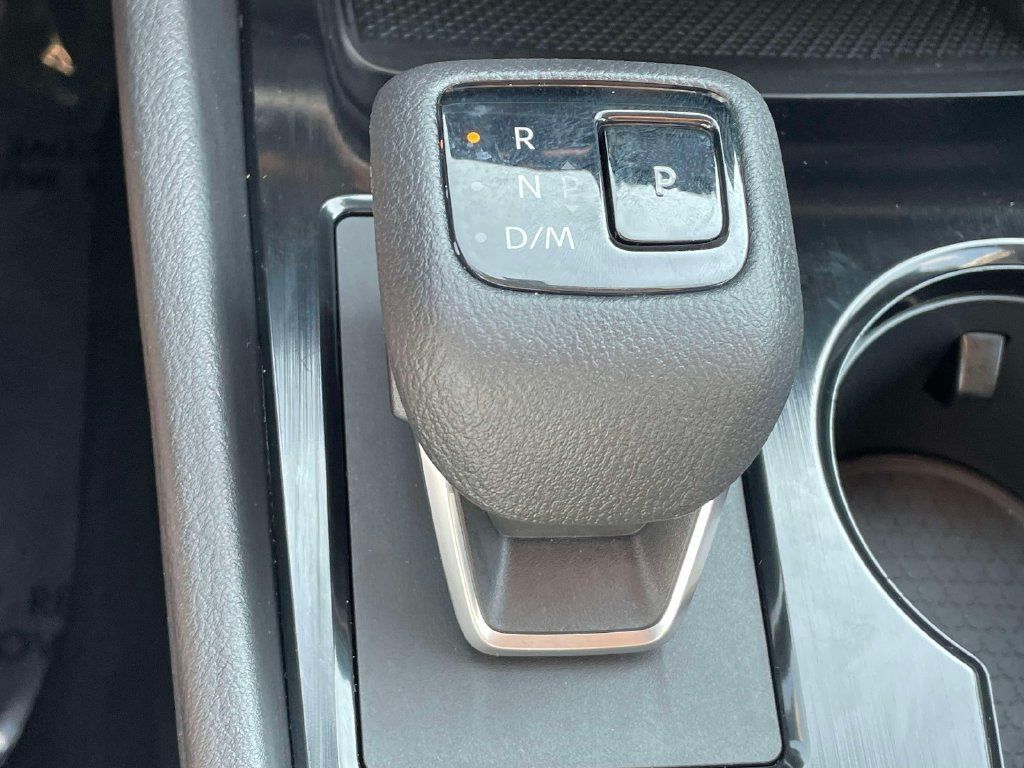 Used 2026 Nissan Rogue SV AWD/4WD image 28