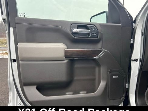 Used 2020 GMC Sierra 1500 SLT w/ SLT Convenience Package image 16