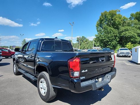 Used 2021 Toyota Tacoma SR AWD/4WD image 3