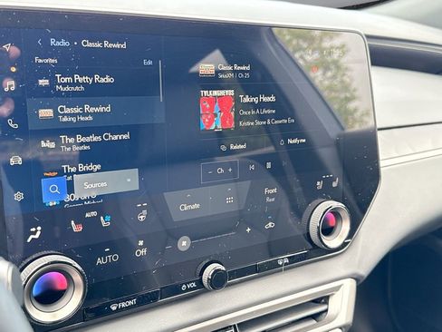 Used 2026 Lexus RX 350 Premium w/ Convenience Package FWD image 23