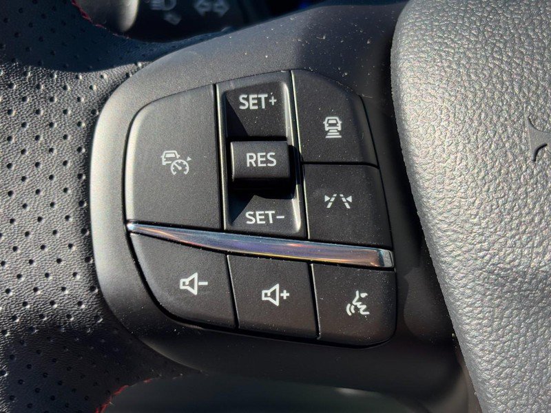 Used 2026 Ford Escape ST-Line w/ Tech Pack #1 FWD image 12