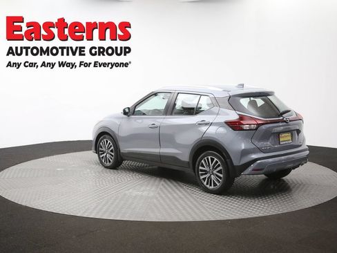 Used 2021 Nissan Kicks SV FWD image 63