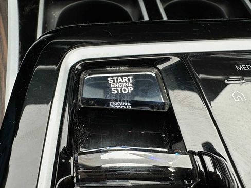 Used 2023 BMW 760i xDrive 760i xDrive image 42