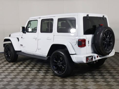 Used 2023 Jeep Wrangler Unlimited Sahara AWD/4WD image 8