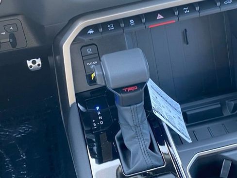 New 2026 Toyota Tundra Limited AWD/4WD image 12