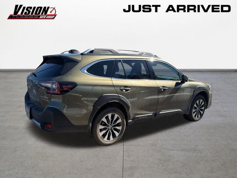 Used 2025 Subaru Outback Touring XT image 5