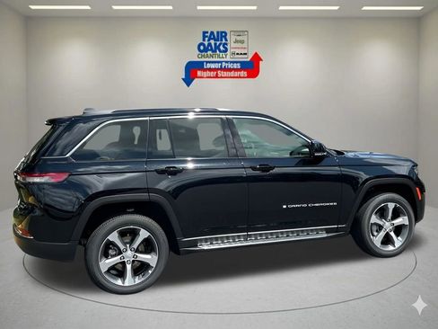 New 2025 Jeep Grand Cherokee Limited w/ Luxury Tech Group II AWD/4WD image 6