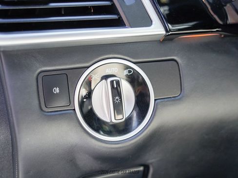 Used 2015 Mercedes-Benz ML 63 AMG 4MATIC image 32