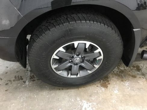 Used 2019 Nissan Frontier PRO-4X AWD/4WD image 4