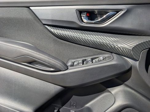 Used 2023 Subaru Ascent Premium w/ Convenience Package image 17