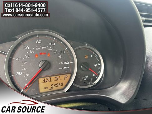 Used 2012 Toyota Yaris LE image 19