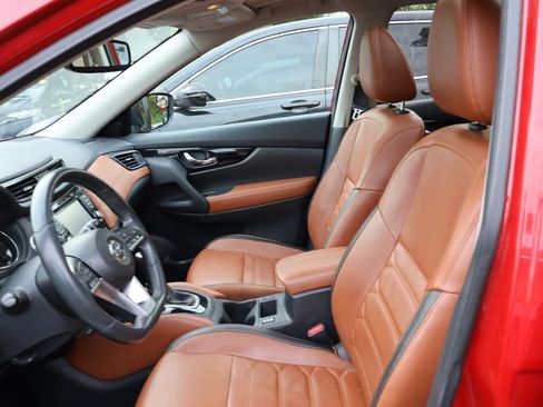 Used 2017 Nissan Rogue SL w/ SL Premium Package AWD/4WD image 11