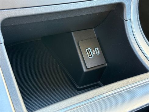 Used 2022 Ford Edge SEL w/ Sport Appearance Package image 37