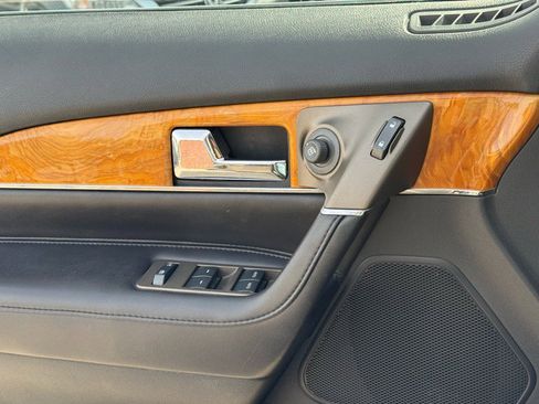 Used 2015 Lincoln MKX AWD w/ Equipment Group 102A image 16