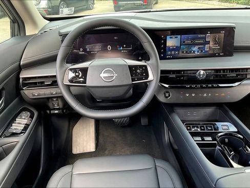 New 2025 Nissan Murano SV image 17