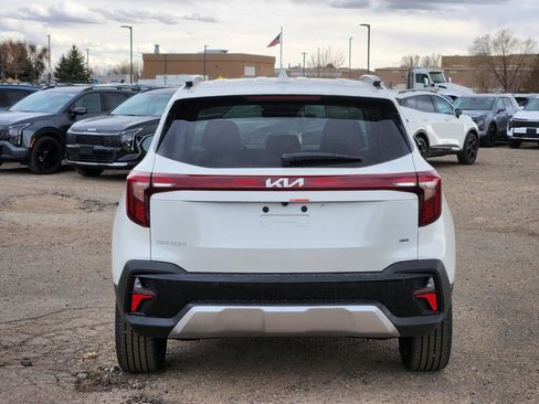Used 2026 Kia Seltos SX AWD/4WD image 11