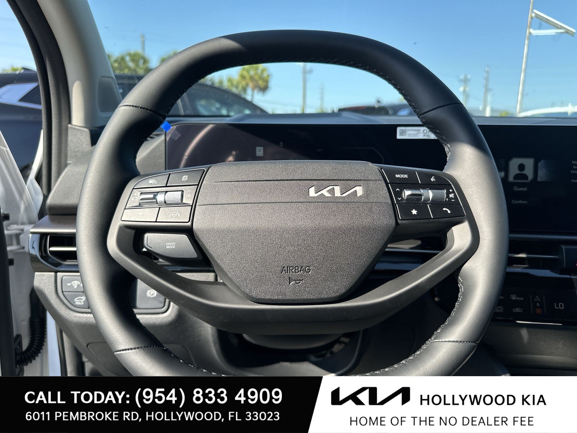 New 2026 Kia Sportage SX FWD image 13