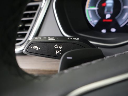 Used 2024 Audi Q5 e Premium Plus image 29