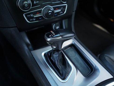 Used 2022 Dodge Charger SXT w/ Leather Interior Group image 30