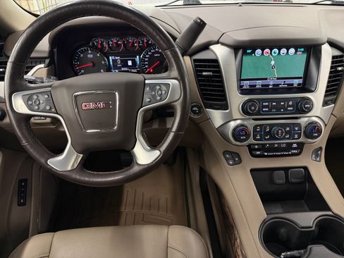 Used 2018 GMC Yukon SLT w/ Open Road Package AWD/4WD image 14