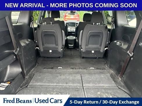 Used 2024 Chrysler Pacifica Touring FWD image 17