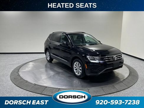 Used 2018 Volkswagen Tiguan SE w/ Panoramic Sunroof Package AWD/4WD image 3