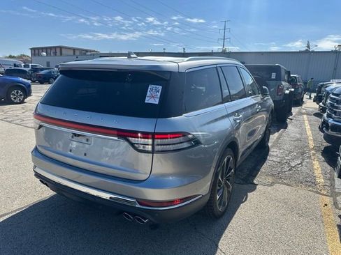Used 2020 Lincoln Aviator Reserve w/ Equipment Group 202A AWD/4WD image 4