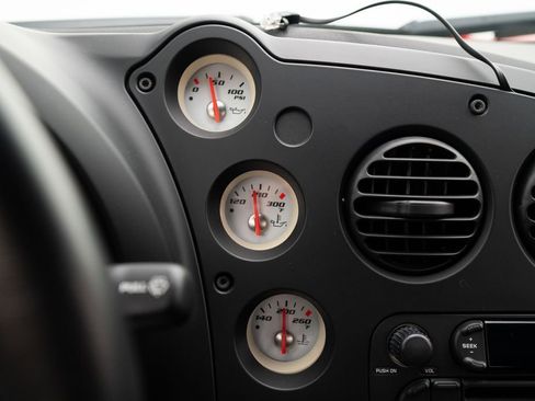 Used 2006 Dodge Viper SRT-10 RWD image 16
