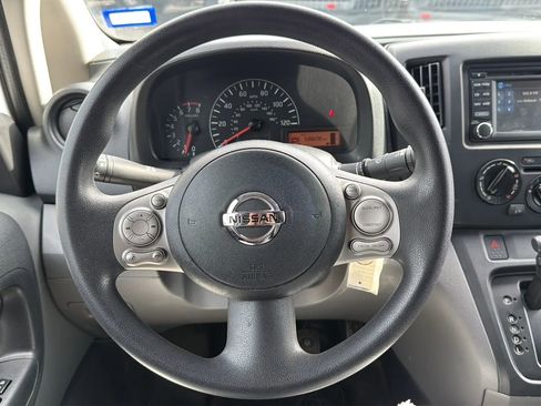 Used 2017 Nissan NV200 SV w/ Technology Package image 18