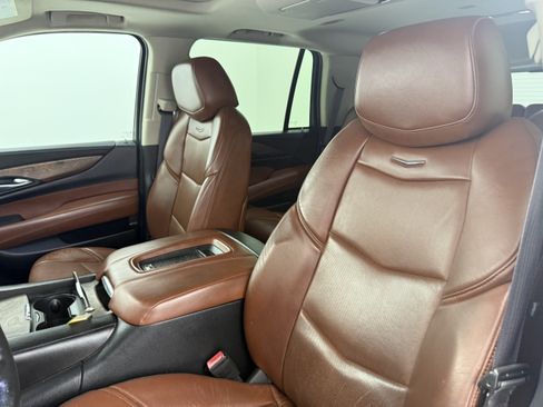 Used 2015 Cadillac Escalade Premium AWD/4WD image 22