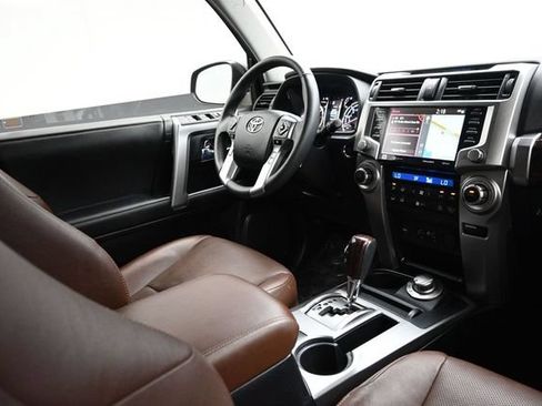Used 2020 Toyota 4Runner Limited AWD/4WD image 18