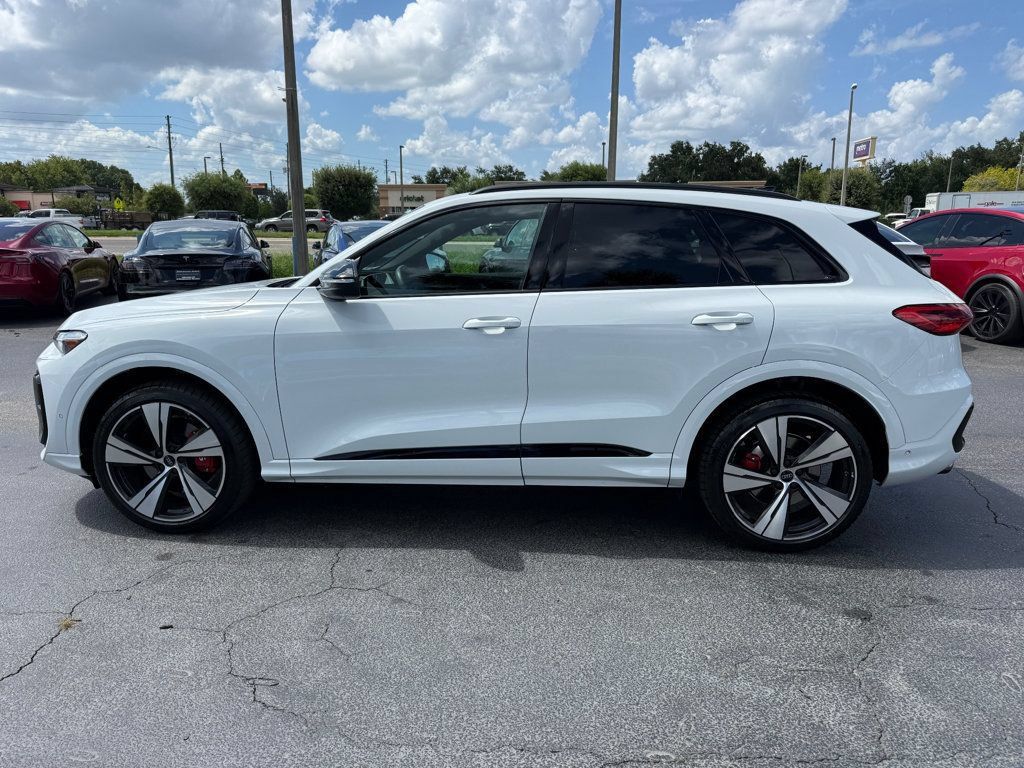 Used 2025 Audi SQ5 Premium Plus AWD/4WD image 8