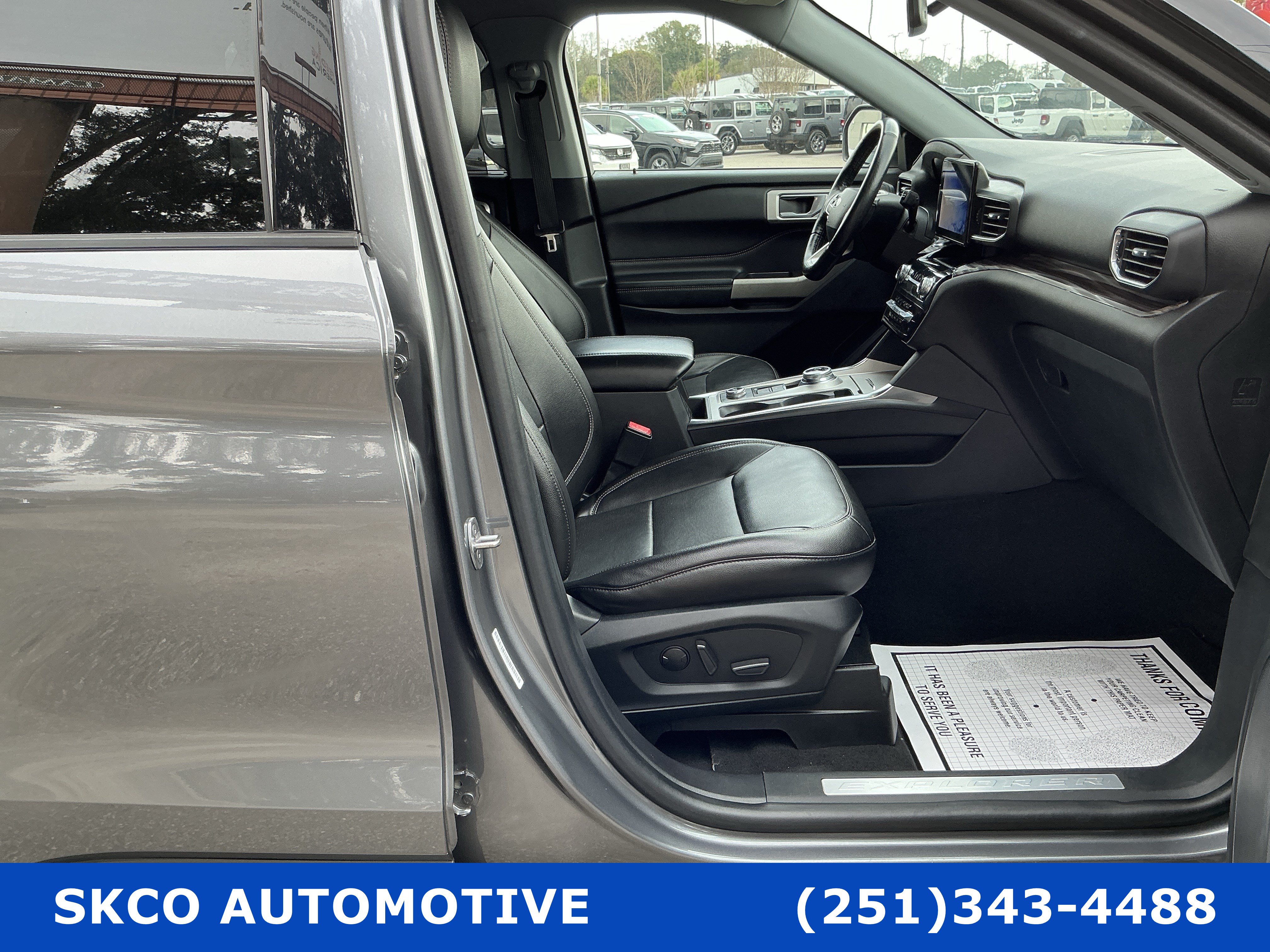 Used 2022 Ford Explorer Limited AWD/4WD image 13