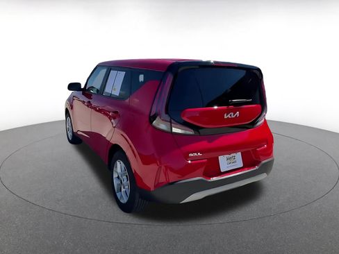 Used 2025 Kia Soul LX w/ LX Technology Package image 11