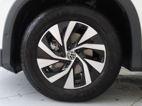 New 2026 Volkswagen Tiguan S image 28