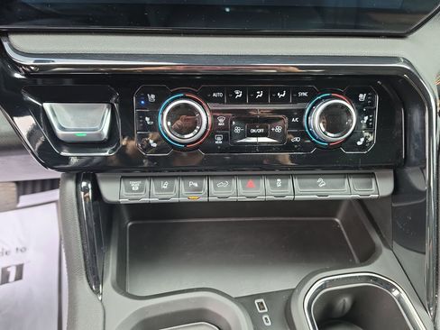 Certified 2024 GMC Sierra 2500 AT4 w/ AT4 Premium Plus Package AWD/4WD image 25