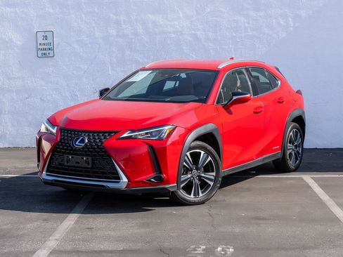 Used 2022 Lexus UX 250h w/ Accessory Package (Z1) AWD/4WD image 3