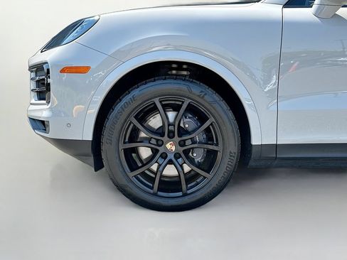 Certified 2026 Porsche Cayenne Coupe AWD/4WD image 33
