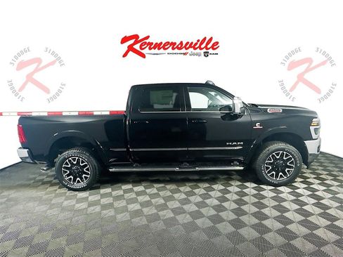 New 2025 RAM 3500 Limited w/ Towing Technology Group image 8